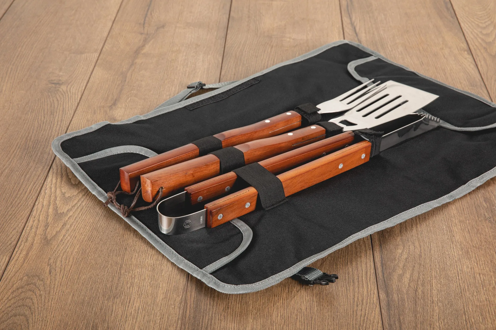 Kentucky Wildcats - 3-Piece BBQ Tote & Grill Set